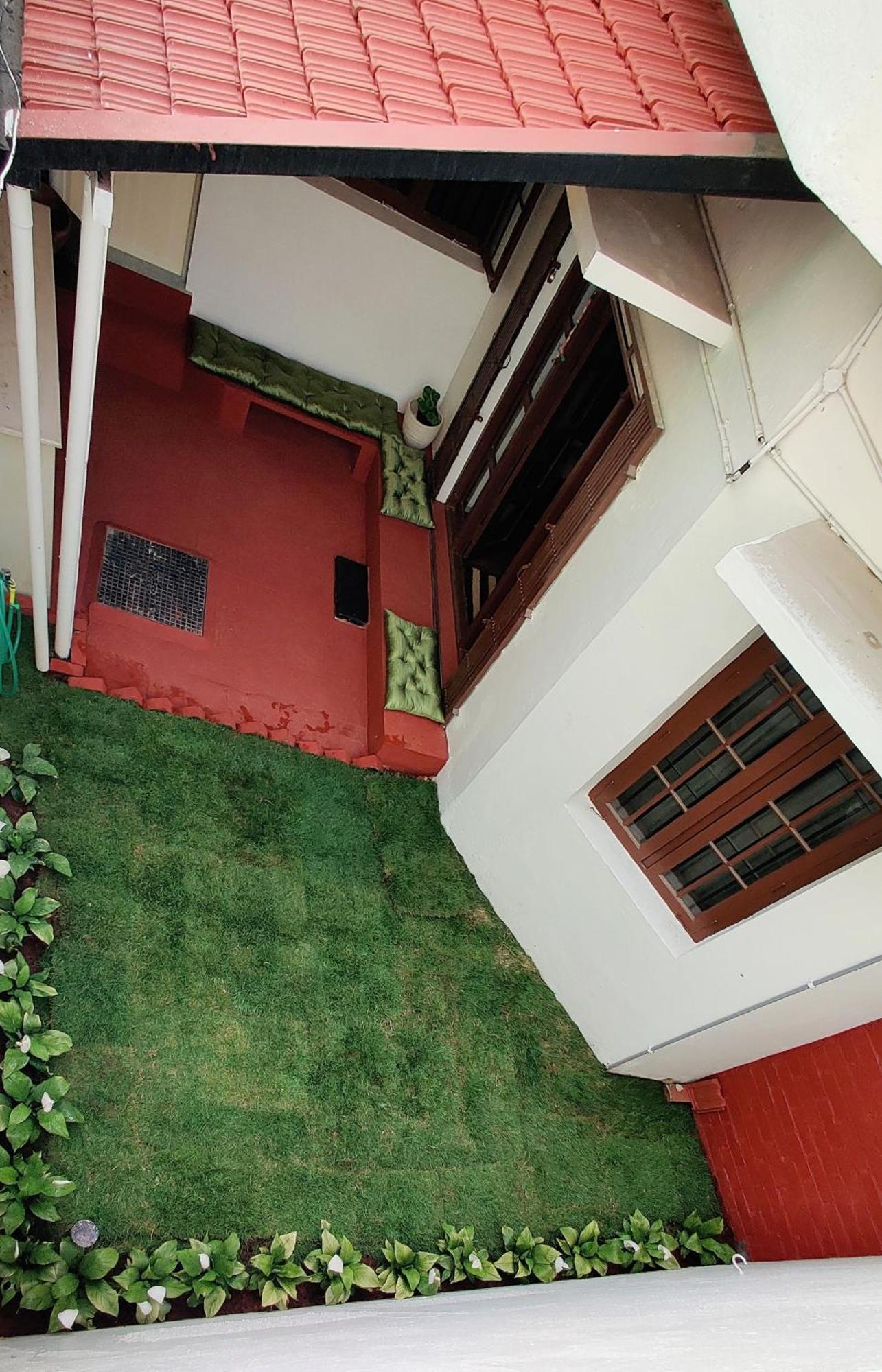 The Rustic Manor - Homestay Bangalore Exterior foto